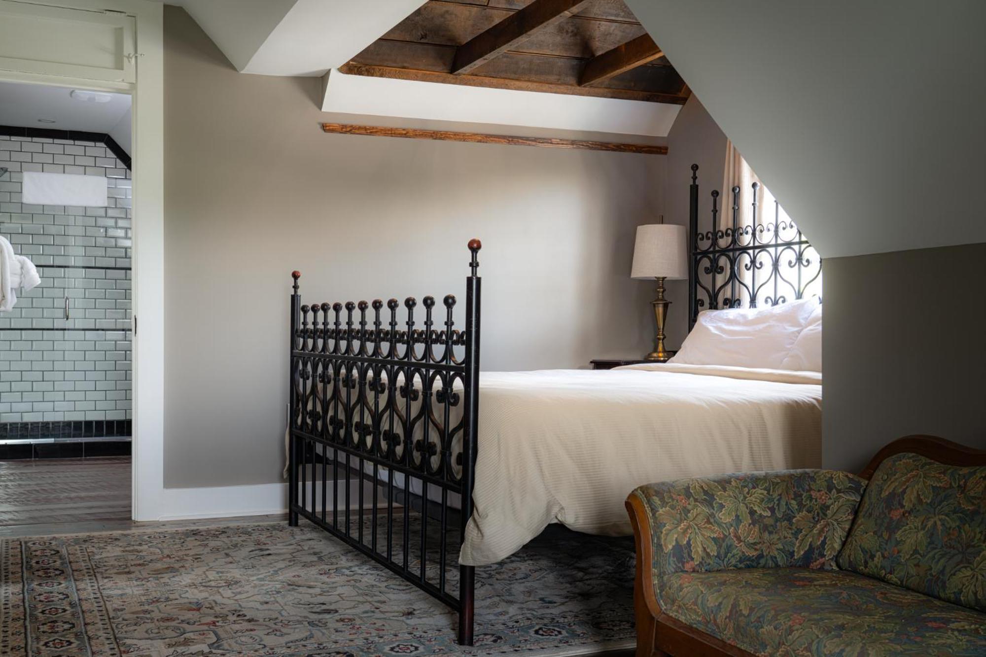 The Nuwray Hotel & Carriage House Burnsville 외부 사진