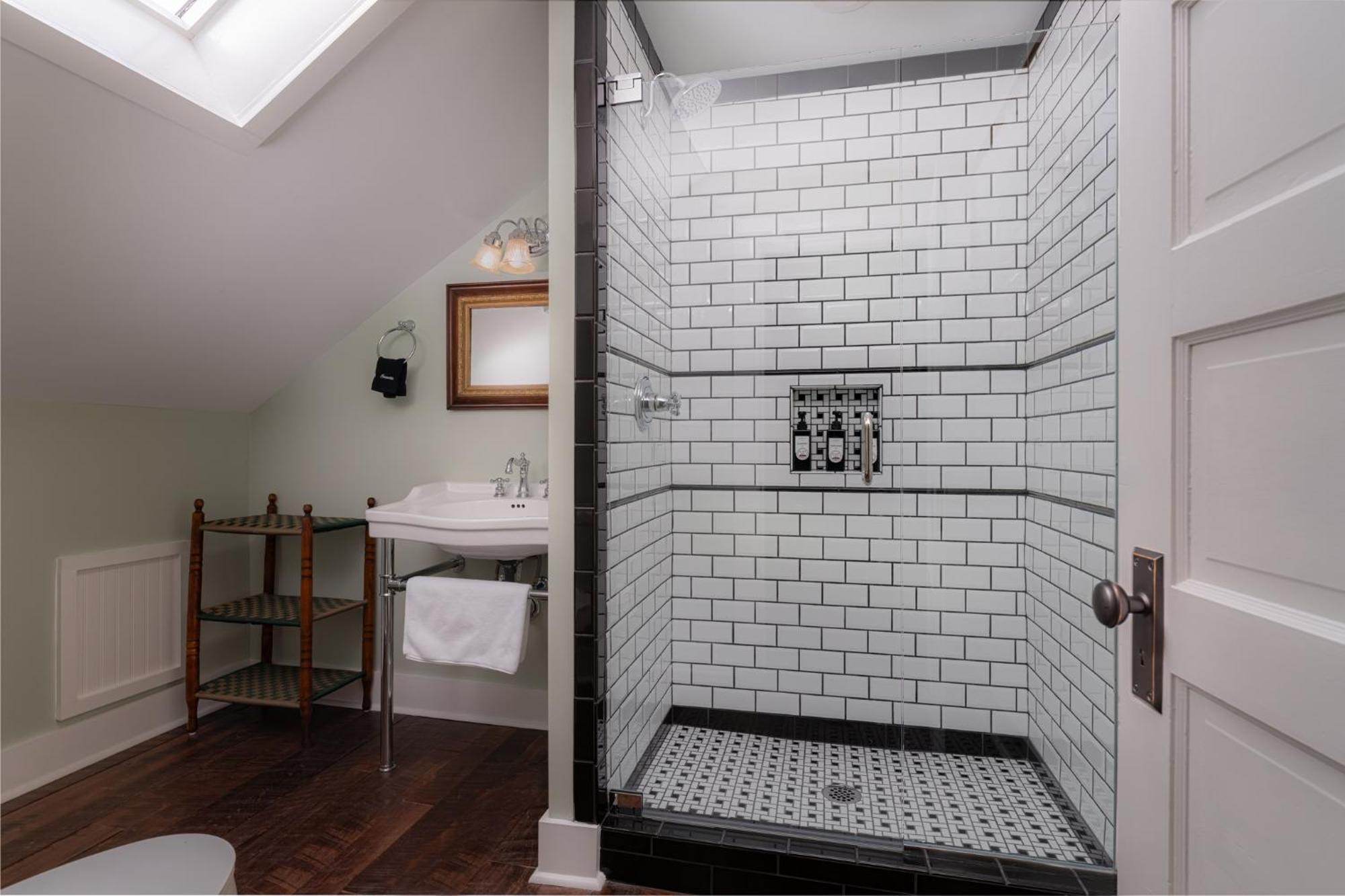 The Nuwray Hotel & Carriage House Burnsville 외부 사진