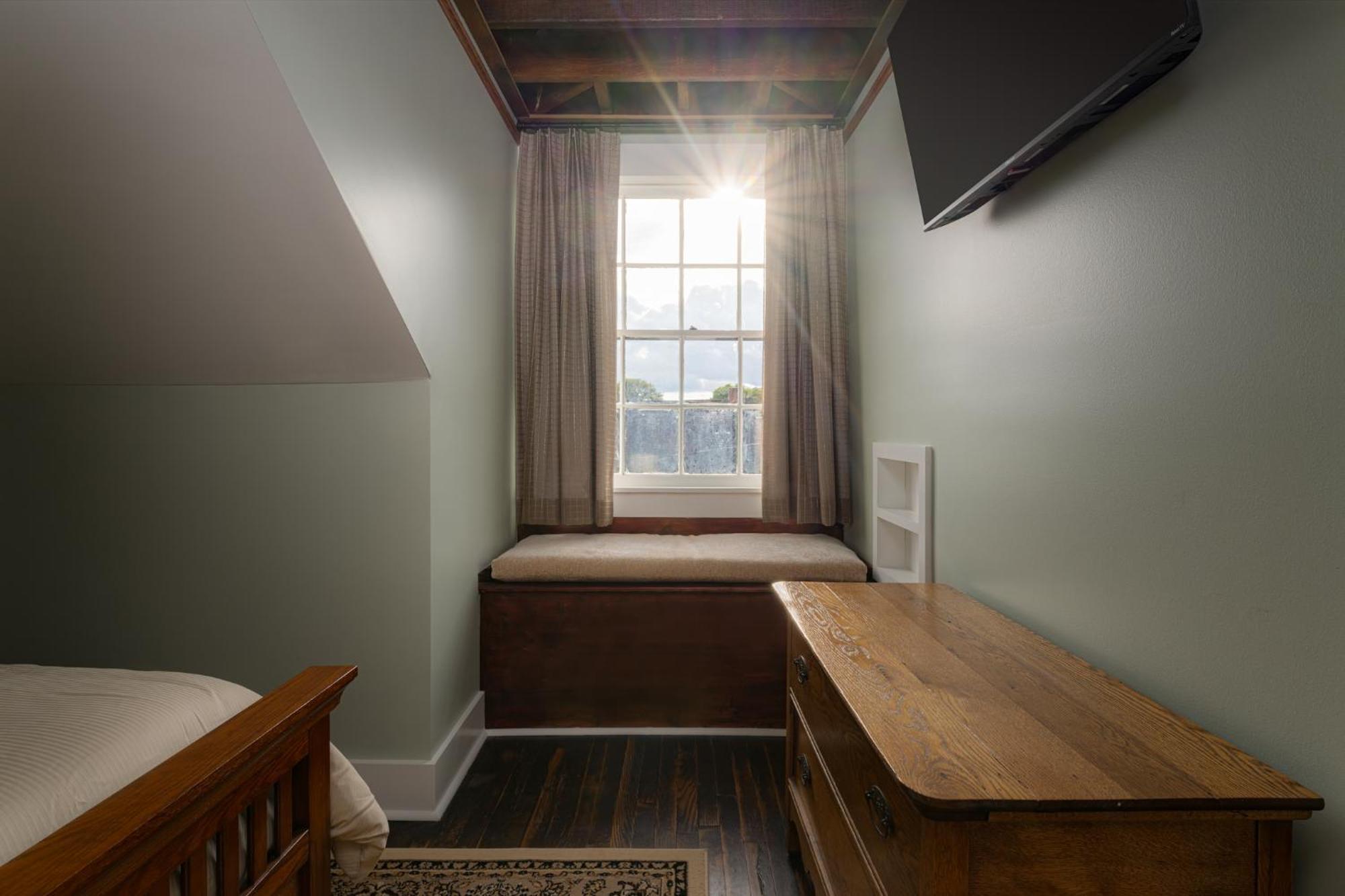 The Nuwray Hotel & Carriage House Burnsville 외부 사진