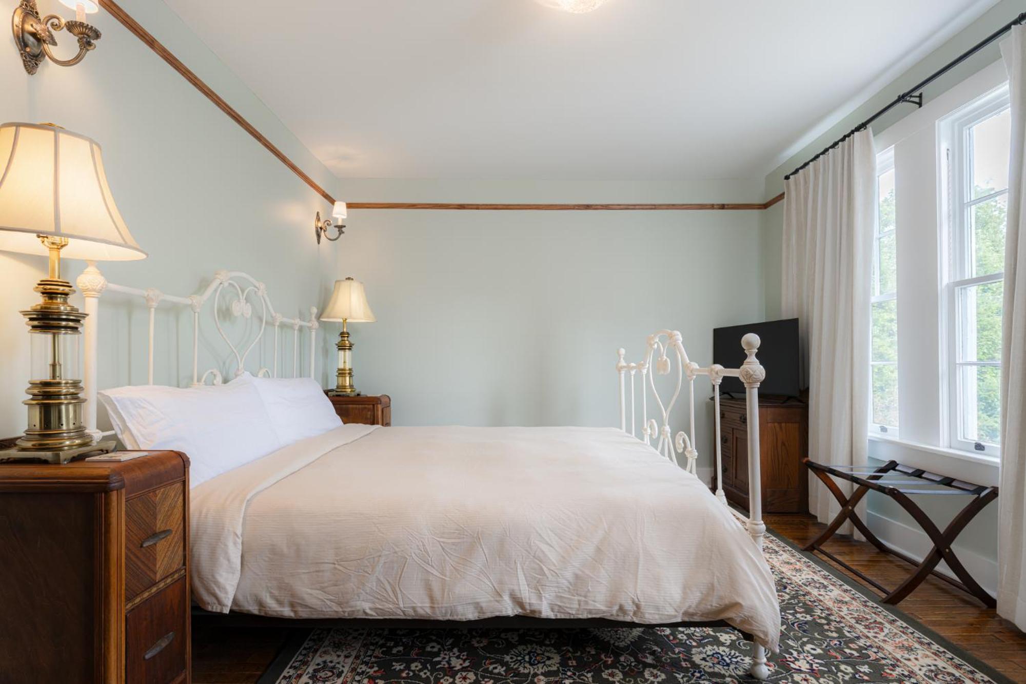The Nuwray Hotel & Carriage House Burnsville 외부 사진