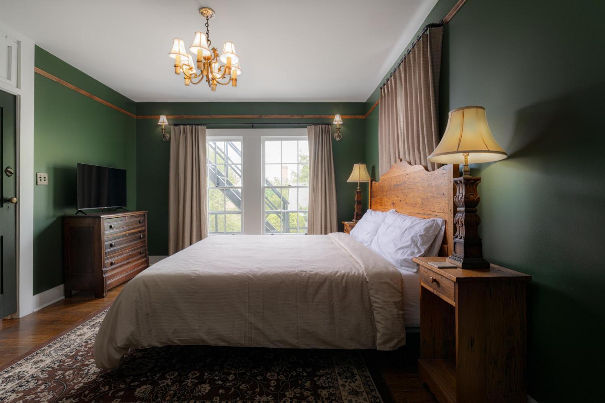 The Nuwray Hotel & Carriage House Burnsville 외부 사진